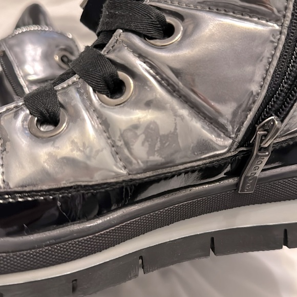 Jog Dog Snowdon Waterproof Quilted Sneaker Boot Black/Silver Womens Size 40 - Picture 7 of 11